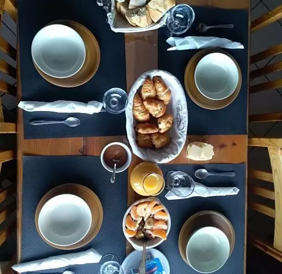 Hotelli Auberge Du Col Du Festre