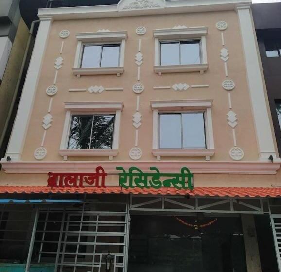 ホテル Balaji Residency