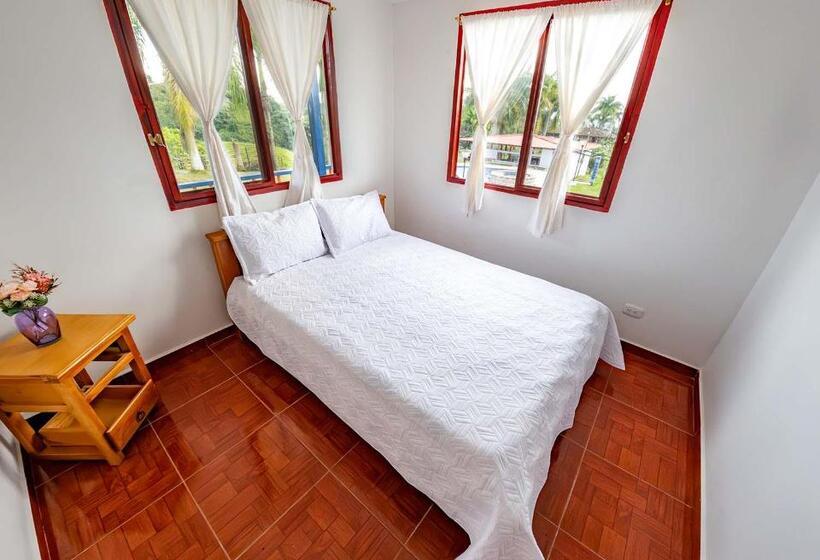 هاستل Rancho Chihuahua