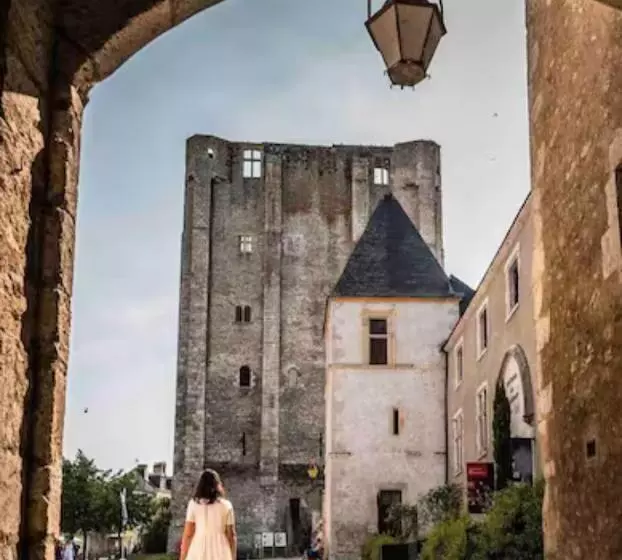 La Voûte, Nuit Insolite Au Château De Beaugency