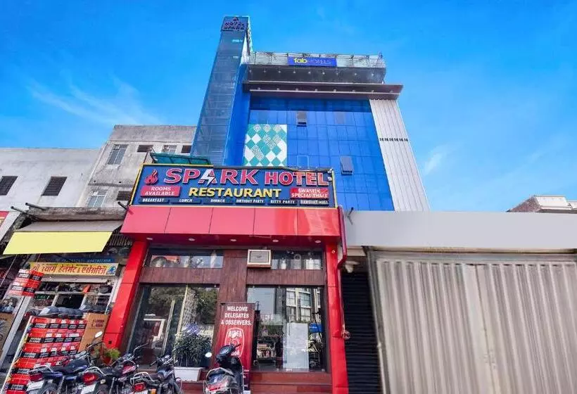 Fabhotel Spark