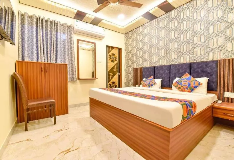 Fabhotel Spark