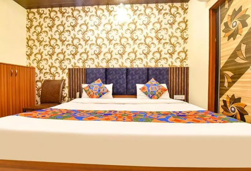 Fabhotel Spark