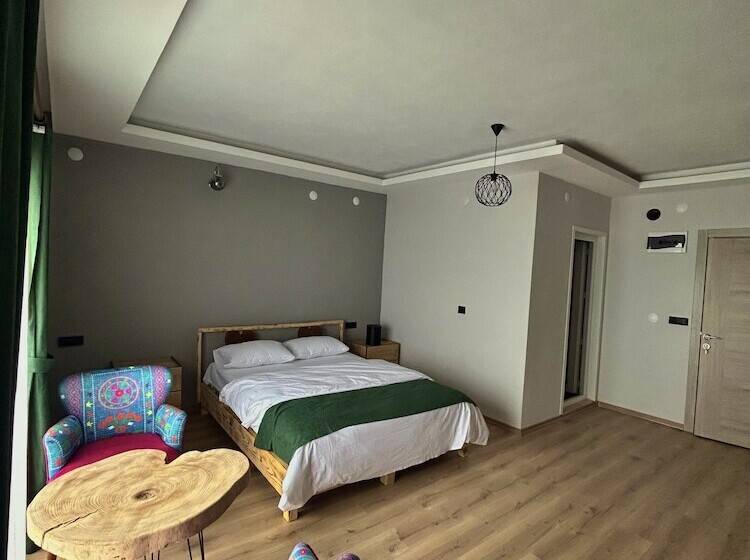 בית מלון כפרי Burahan Suite