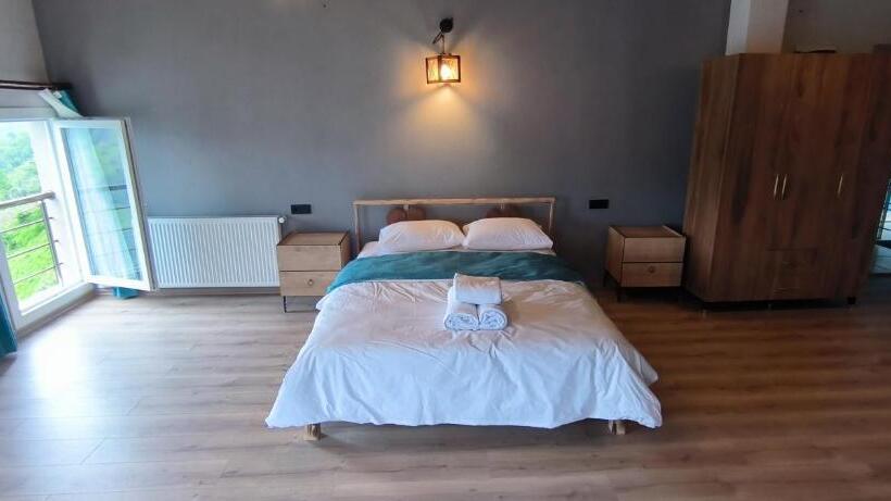 בית מלון כפרי Burahan Suite