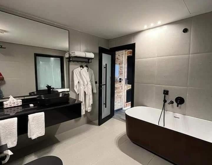 هتل Venecia Resort Fayoum