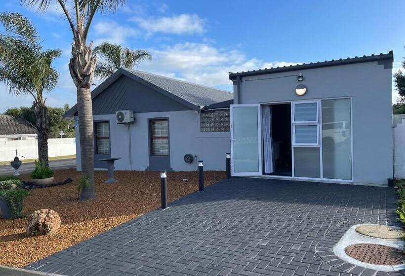 بنسيون De Tuin Accommodation