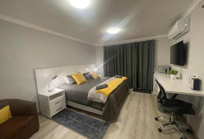 بنسيون De Tuin Accommodation