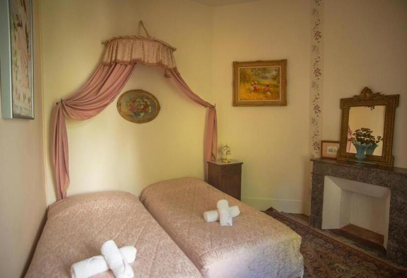 צימר Chateau De Rhodes