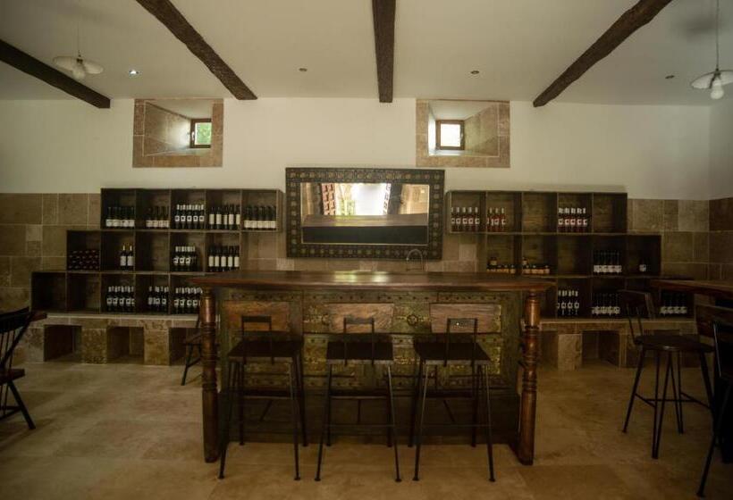 צימר Chateau De Rhodes