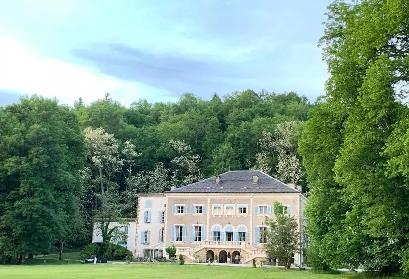 ベッドアンドブレックファースト Chateau De Rhodes