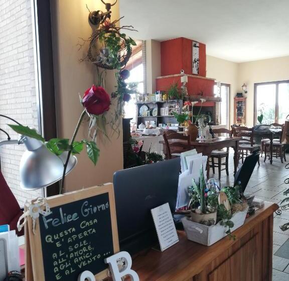 تختخواب و صبحانه La Casa Nella Prateria