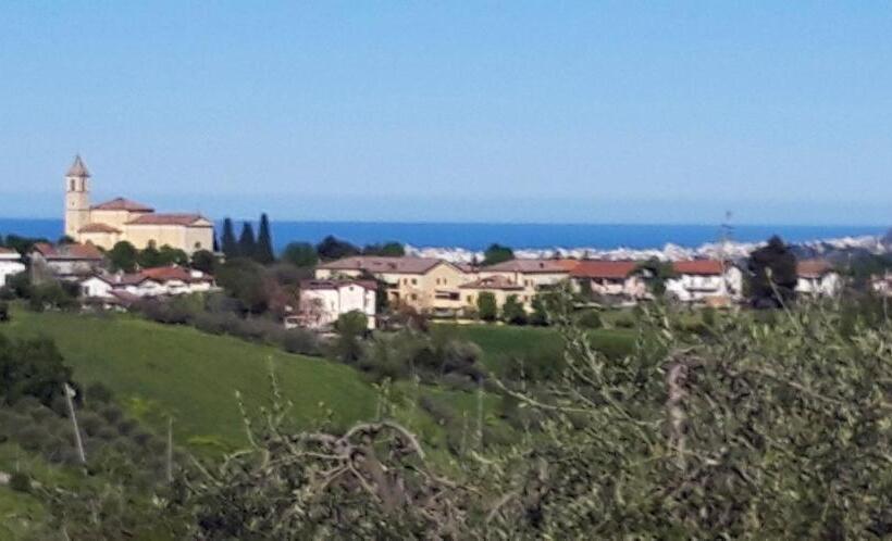 تختخواب و صبحانه La Casa Nella Prateria