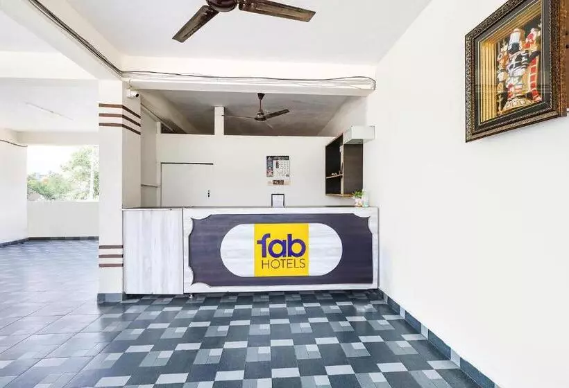 ホテル Fabexpress New Balaji Home Stay