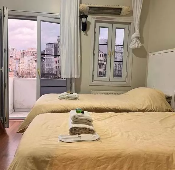 هتل Kuzgun House
