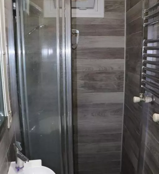هتل Kuzgun House