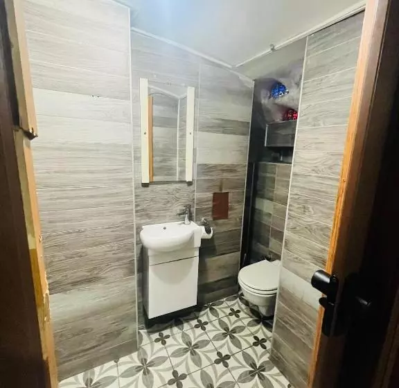 هتل Kuzgun House