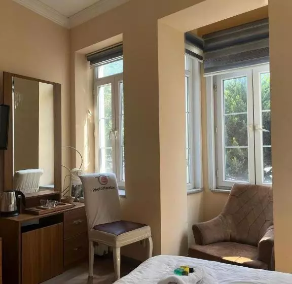 هتل Kuzgun House