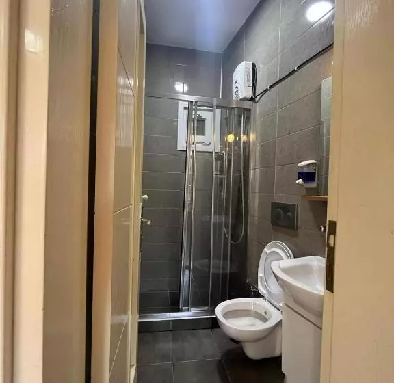 هتل Kuzgun House