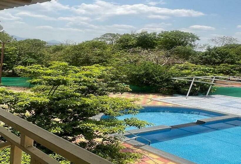 酒店 Manav Farm House Karjat