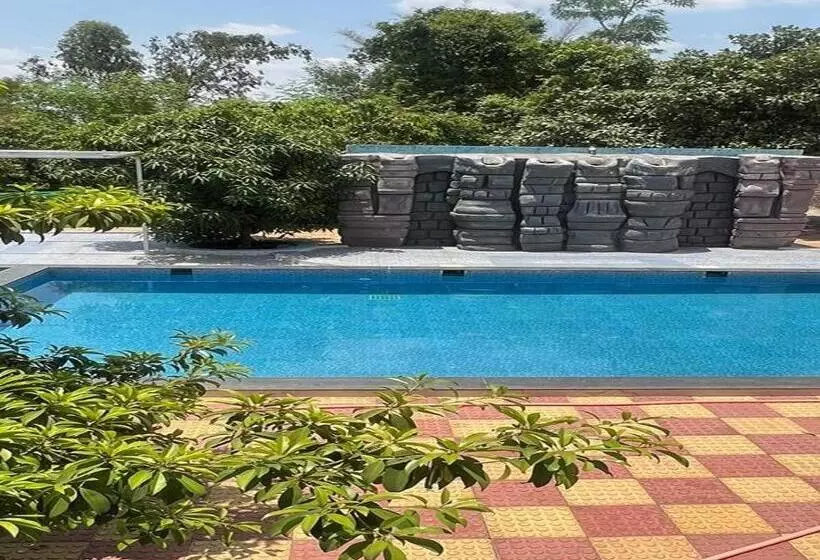 ホテル Manav Farm House Karjat