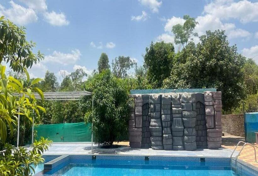 酒店 Manav Farm House Karjat