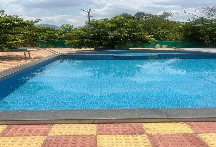 酒店 Manav Farm House Karjat