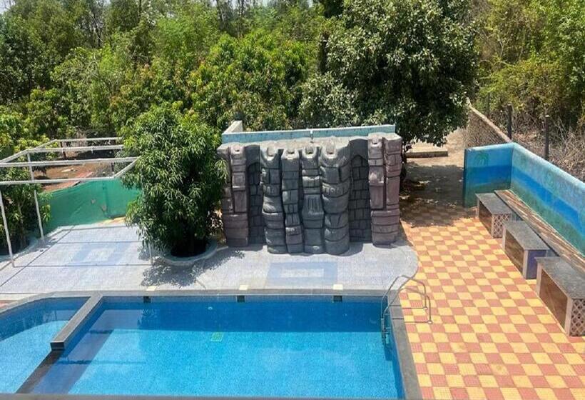 酒店 Manav Farm House Karjat