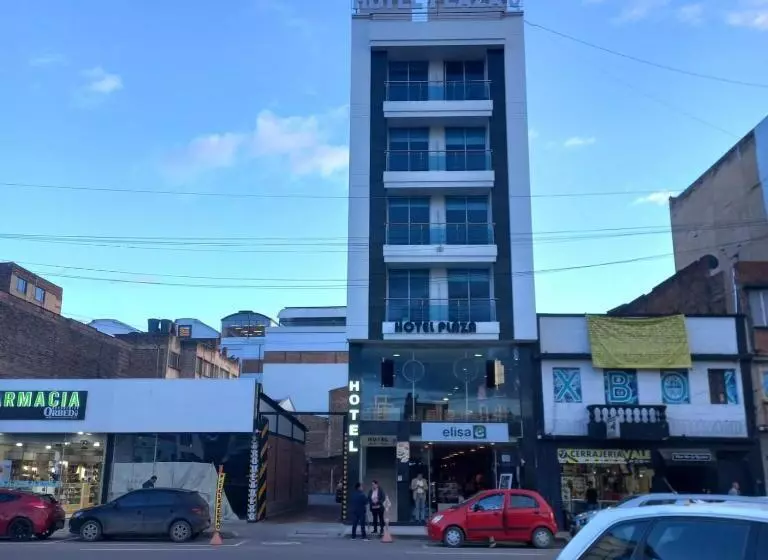 Hotelli Plaza 6