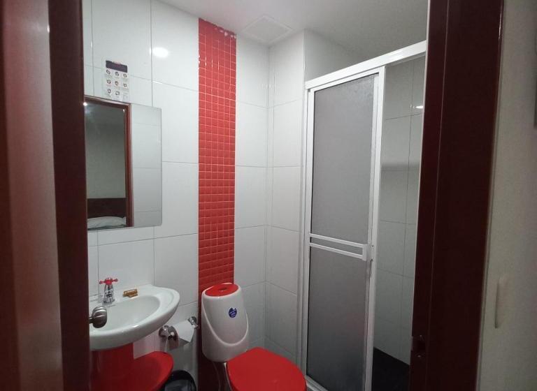 בית מלון כפרי Plaza 6