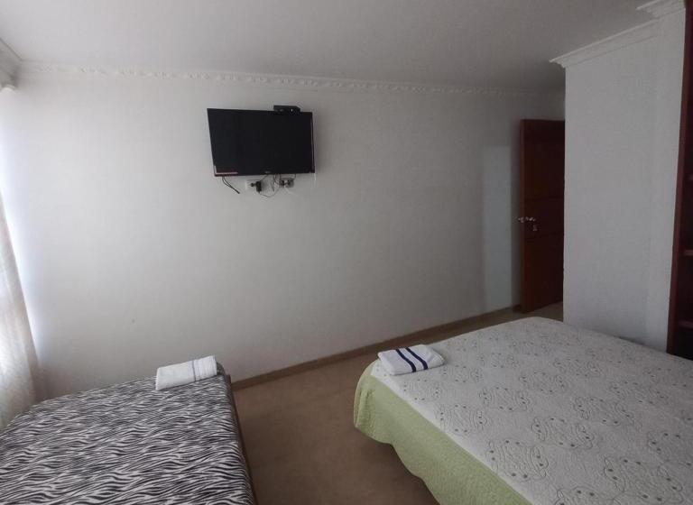 בית מלון כפרי Plaza 6