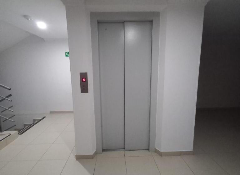 בית מלון כפרי Plaza 6