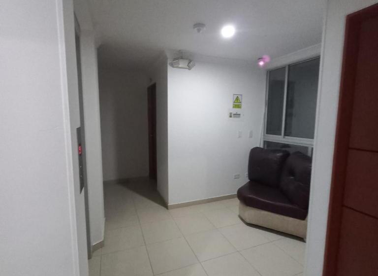 בית מלון כפרי Plaza 6