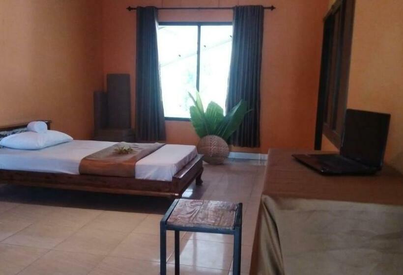 פנסיון Happy Spiritus Guethouse Tabanan