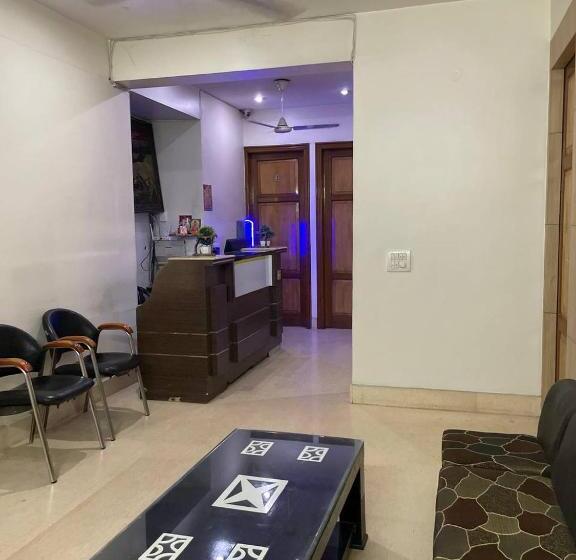 Pensão Lutyens Villa Guest House Rooms