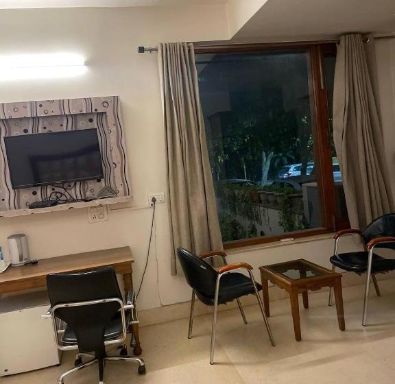 Pensão Lutyens Villa Guest House Rooms