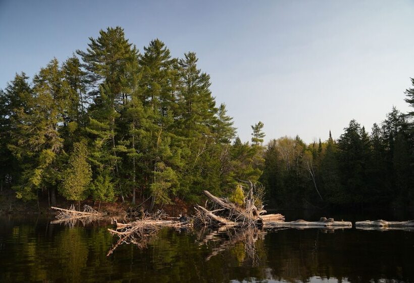 Hollow Valley Resort