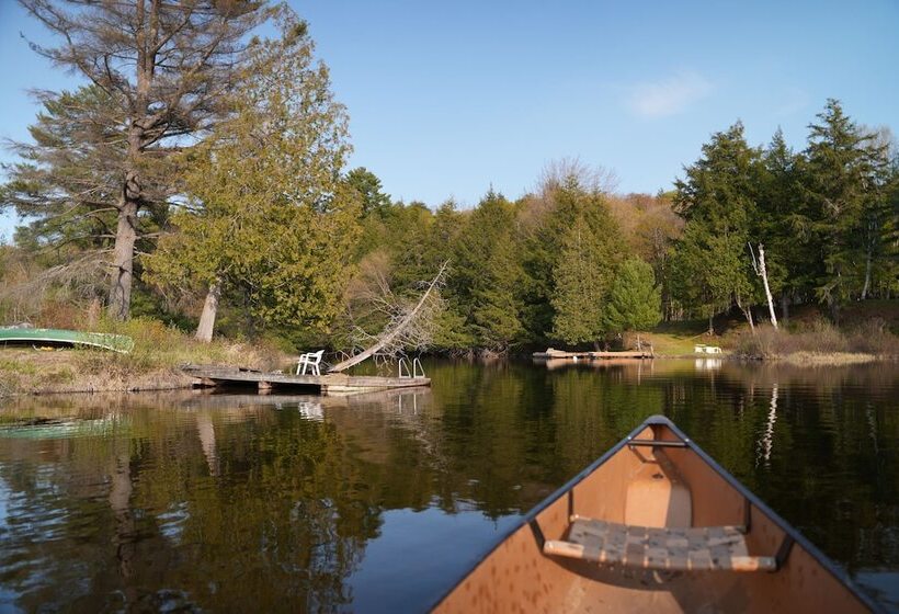 Hollow Valley Resort