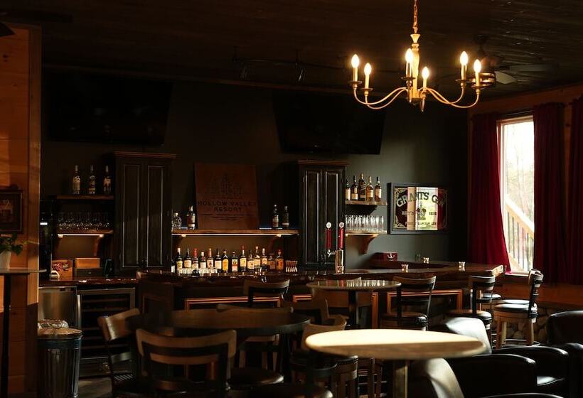 Hollow Valley Resort