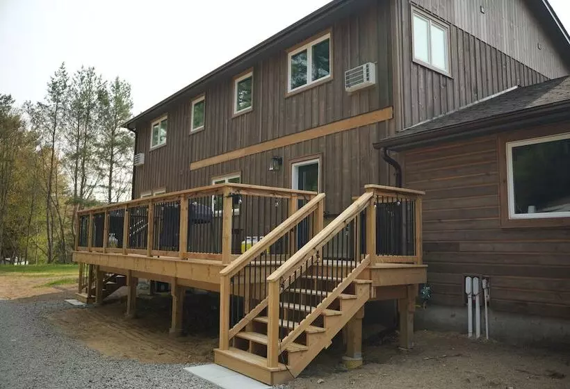 Hollow Valley Resort
