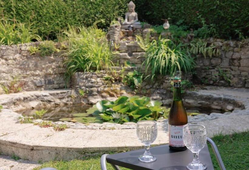 تختخواب و صبحانه Pierre De Lune