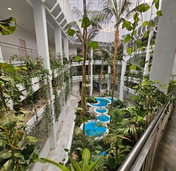 Fantastico Estudio En Benalbeach Con Vistas Al Mar