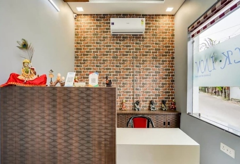 ホテル Silk Inn Luxury At No Cost