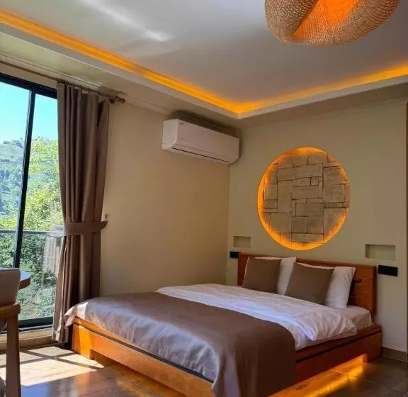 Hotelli Valent Suit Bungalov