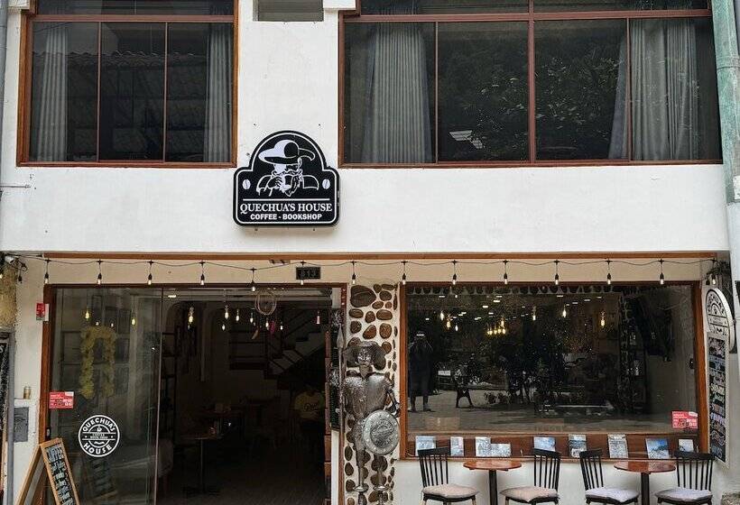 Pension Quechuas House Hostal & Coffee