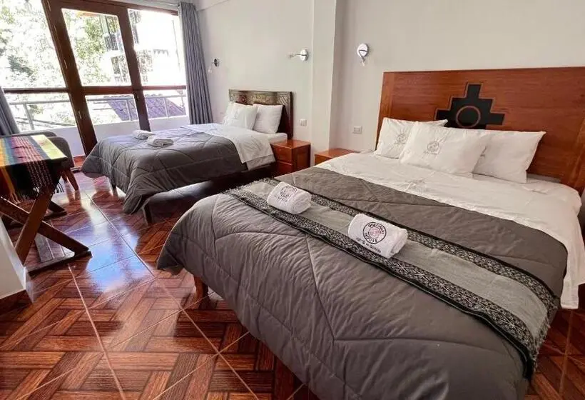 پانسیون Quechuas House Hostal & Coffee