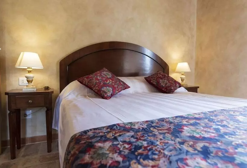 Retkeilymaja Locanda Di Montegiove