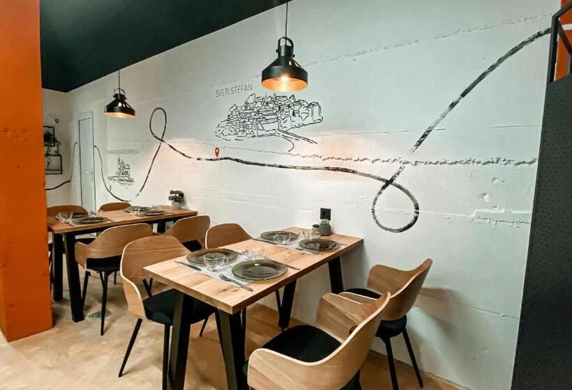 هاستل Magic Point