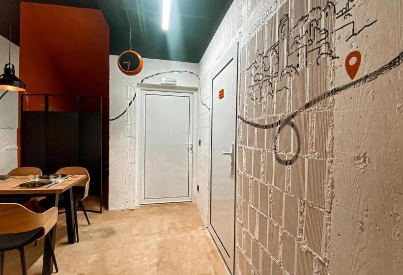 هاستل Magic Point