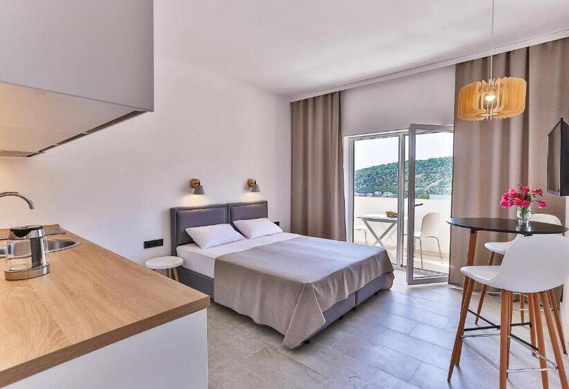 هاستل Magic Point